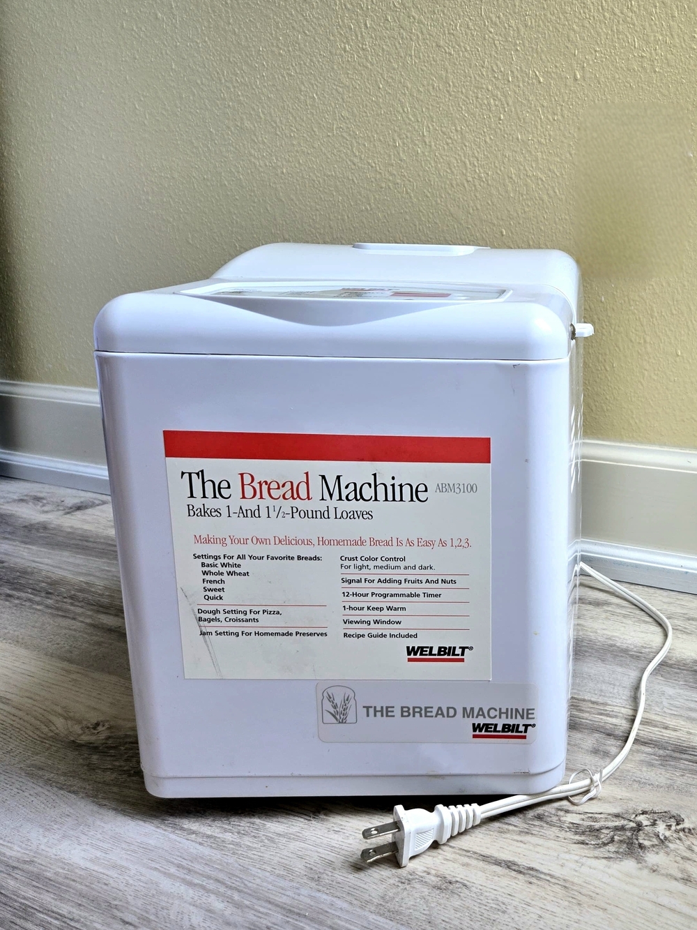 ( Welbilt ) The Bread Machine - White Countertop Bread Maker  & Instruction Book